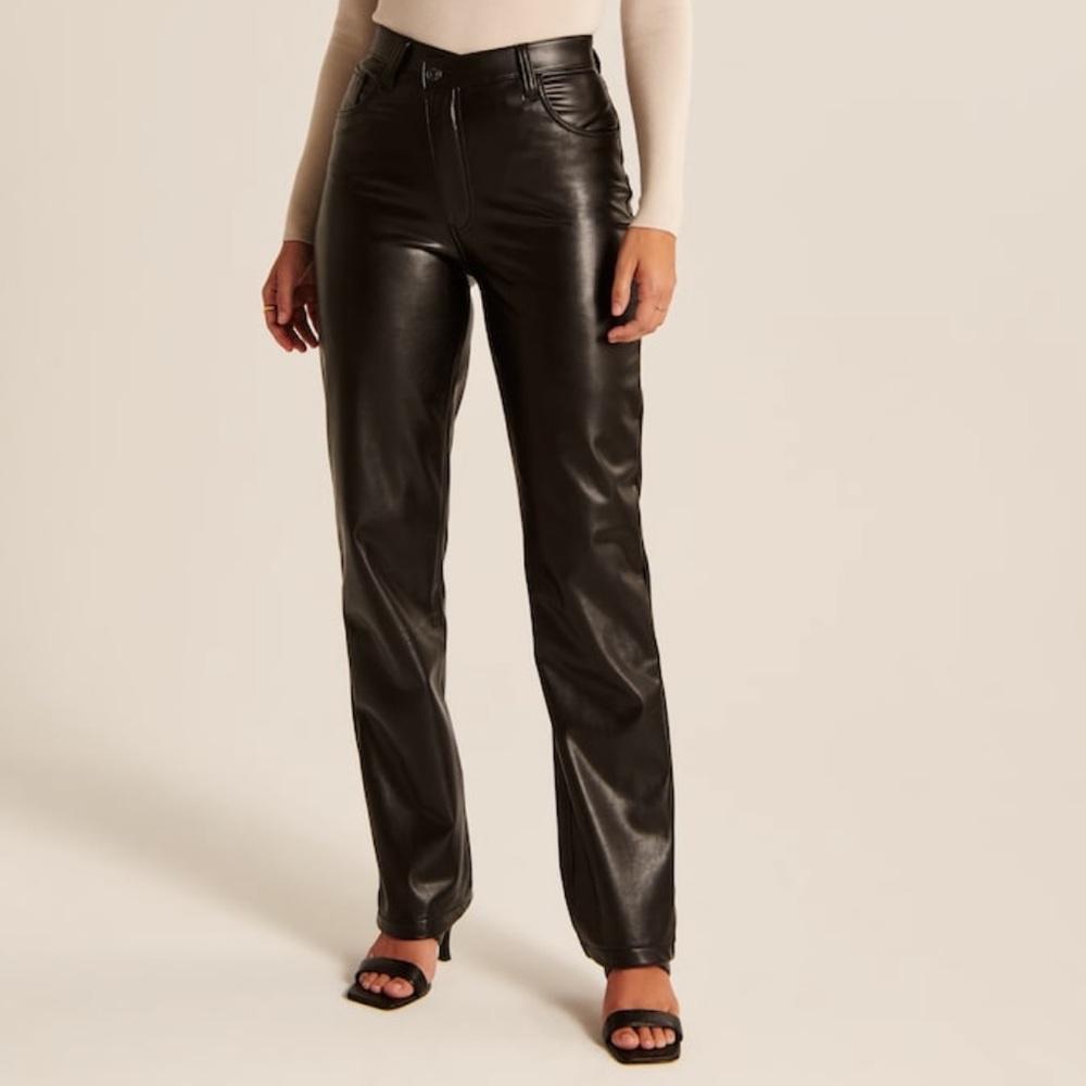 Criss-Cross Waistband Curve Love Vegan Leather 90’s Straight Leg Pants